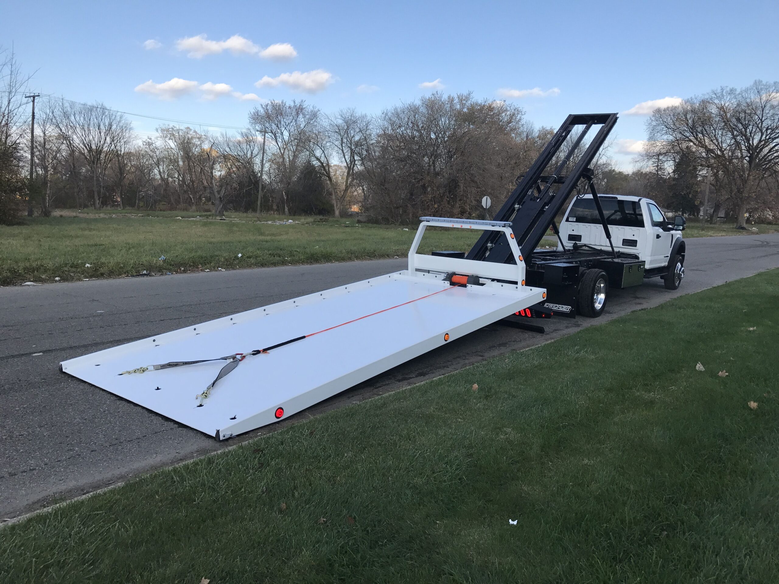 Flatbed towing Riyadh