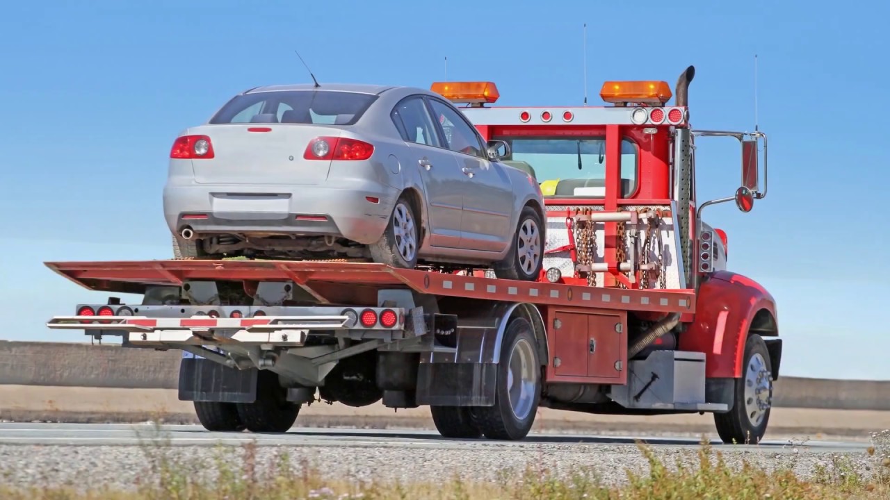 Flatbed towing for safe vehicle transport in Riyadh